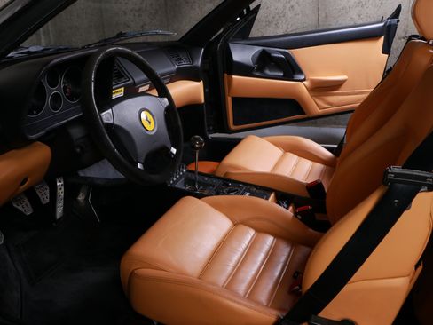 Used 1999 Ferrari F355 Spider RWD image 19