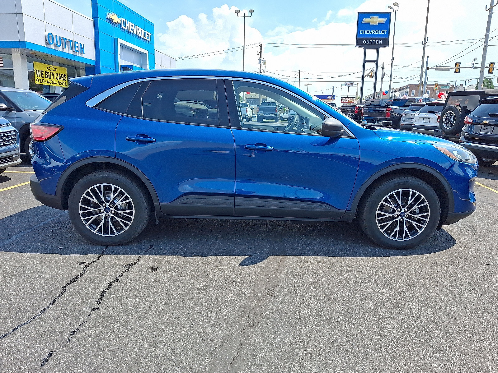 Used 2022 Ford Escape SE FWD image 6