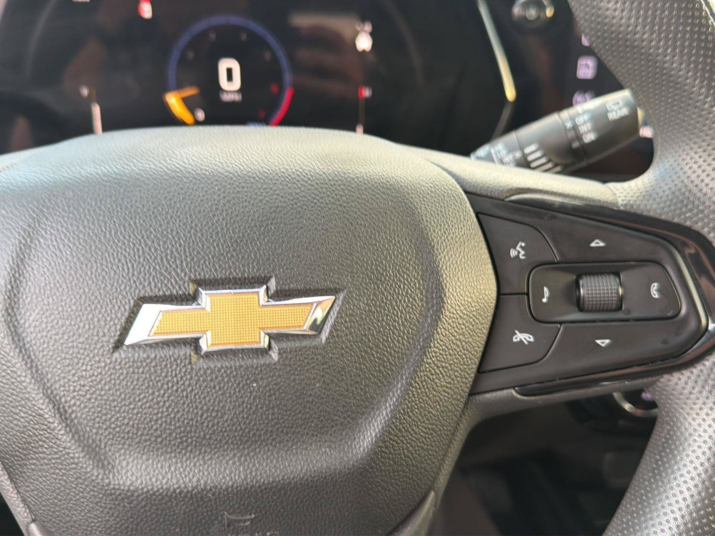 Used 2024 Chevrolet Trax LT FWD image 21