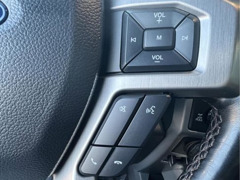 Used 2020 Ford F150 Platinum w/ Equipment Group 701A Luxury image 23