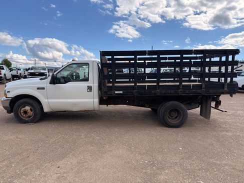 Used 2002 Ford F350 2WD Regular Cab DRW Super Duty image 11