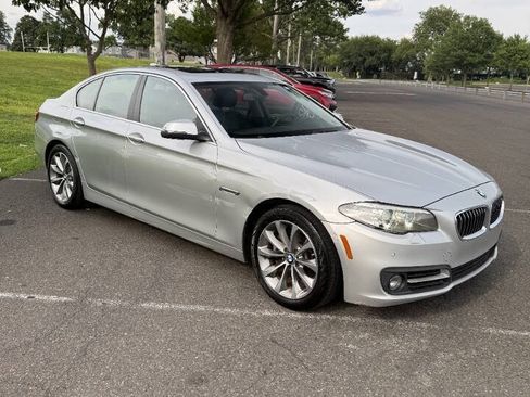 Used 2016 BMW 528i Sedan RWD image 9