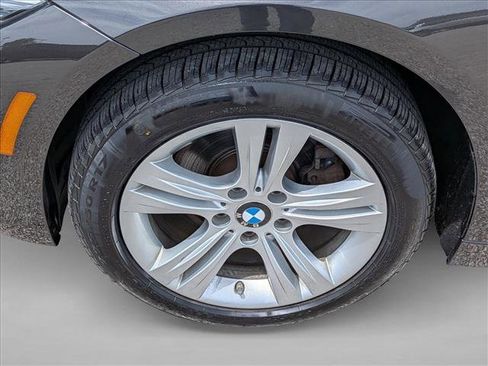 Used 2017 BMW 330i xDrive Sedan AWD/4WD image 27