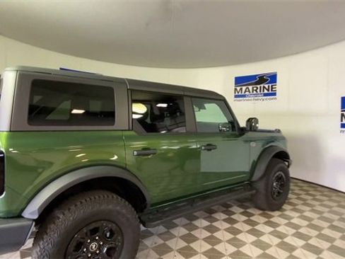 Used 2023 Ford Bronco Wildtrak image 2