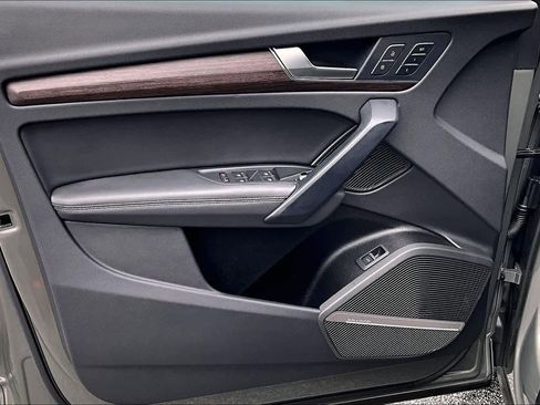 Used 2023 Audi Q5 2.0T Premium Plus image 22