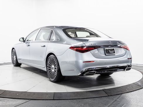 Certified 2024 Mercedes-Benz Maybach S 580 4MATIC image 33