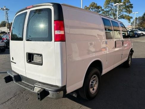 Used 2022 Chevrolet Express 2500 w/ Driver Convenience Package RWD image 2