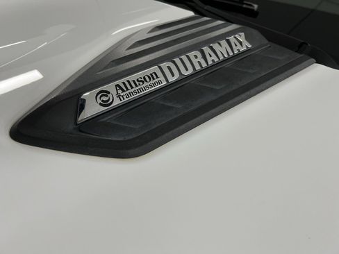 Used 2020 Chevrolet Silverado 2500 LTZ image 16