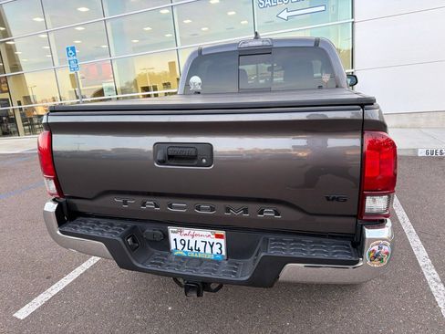 Used 2021 Toyota Tacoma SR5 RWD image 15