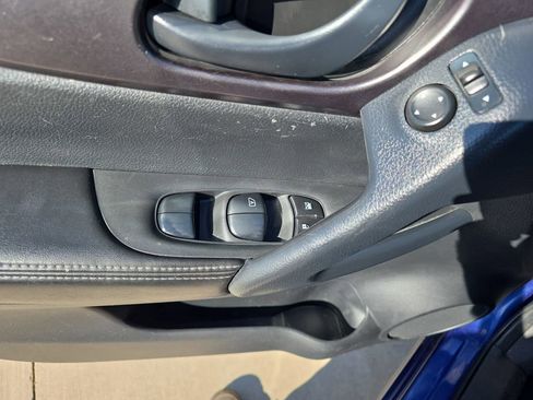 Used 2022 Nissan Rogue Sport S FWD image 28