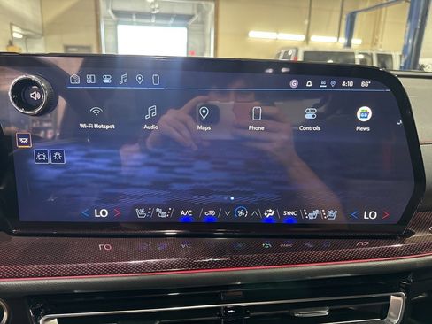 New 2026 Chevrolet Traverse RS w/ LPO, Floor Liner Package image 36