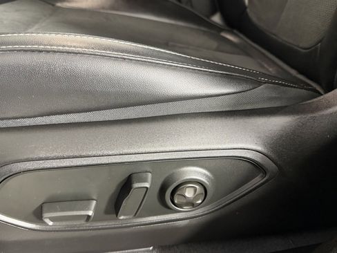 Certified 2025 Jeep Grand Cherokee L Laredo image 22