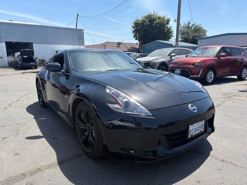 Used 2011 Nissan 370Z Touring w/ Sport Pkg RWD image 1