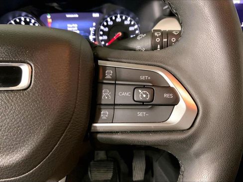 Used 2025 Jeep Compass Limited AWD/4WD image 19