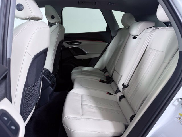 Certified 2025 Audi Q5 Premium w/ Convenience Package AWD/4WD image 16