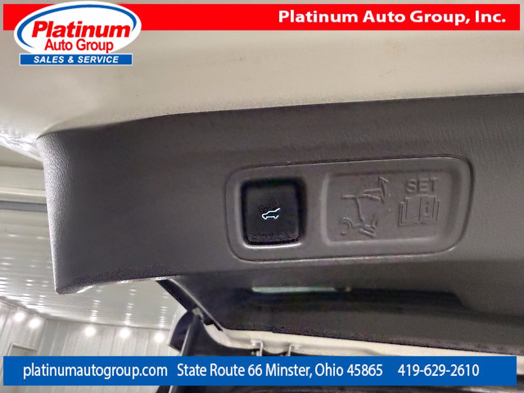 Used 2019 Ford Expedition Limited w/ Equipment Group 302A RWD image 36