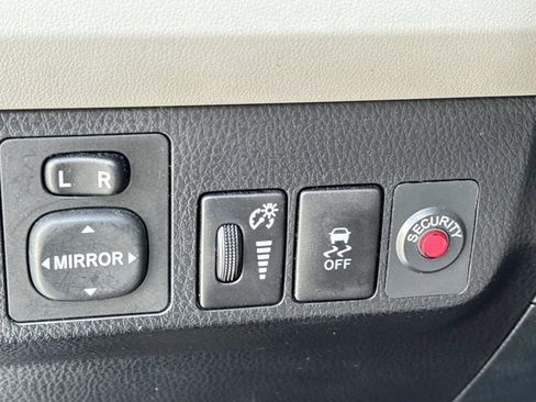 Used 2014 Toyota RAV4 LE image 22