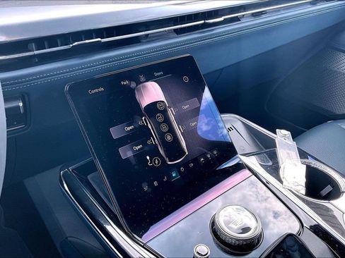 Certified 2025 Cadillac Escalade IQ Sport 2 AWD/4WD image 15