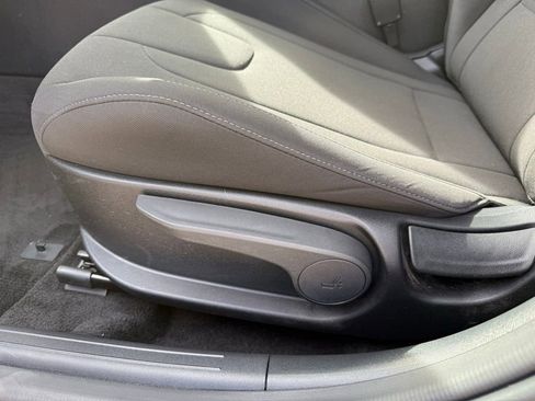 Certified 2024 Hyundai Elantra SEL image 14