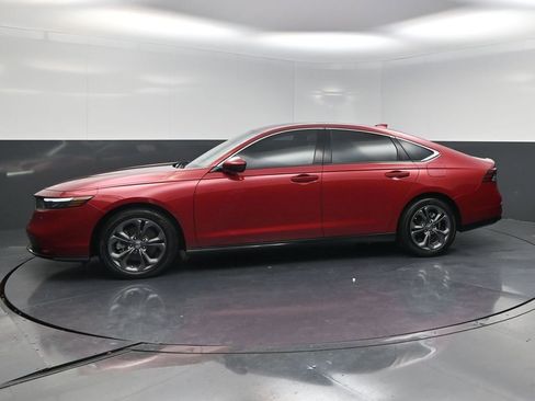 Used 2024 Honda Accord EX-L image 3