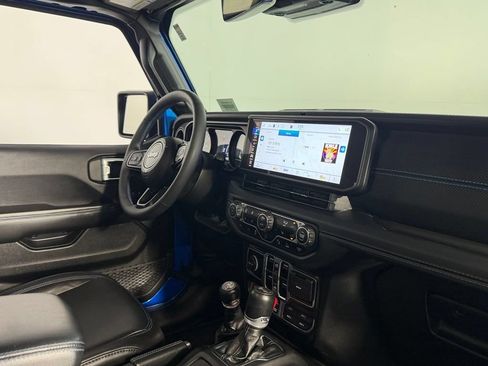 Used 2024 Jeep Wrangler Unlimited Rubicon 4xe AWD/4WD image 36