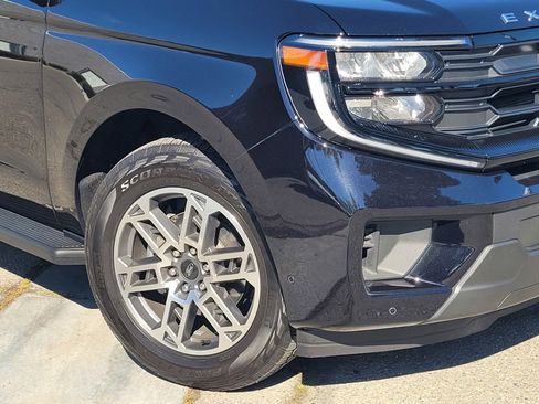 Used 2025 Ford Expedition Active image 9