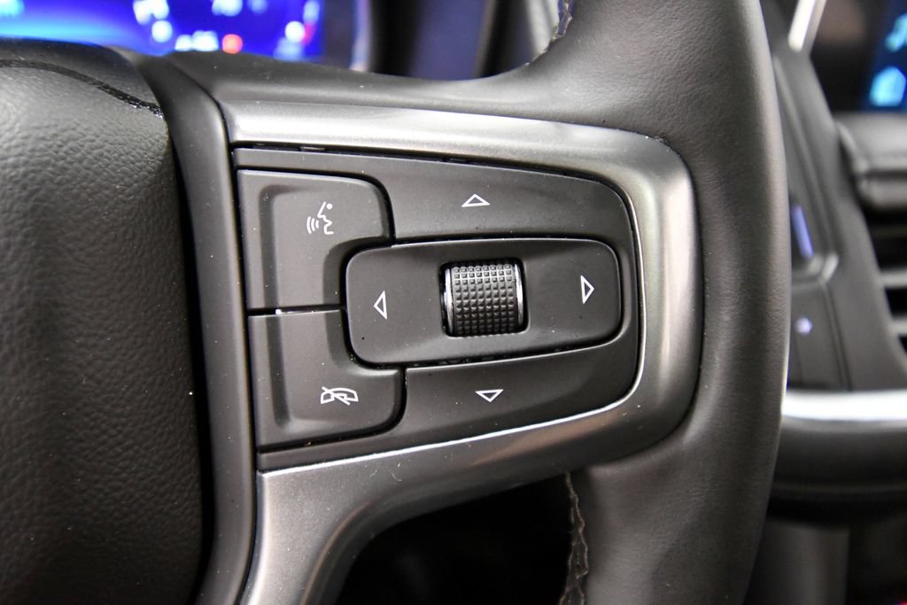Used 2024 Chevrolet Tahoe Z71 w/ Luxury Package AWD/4WD image 22
