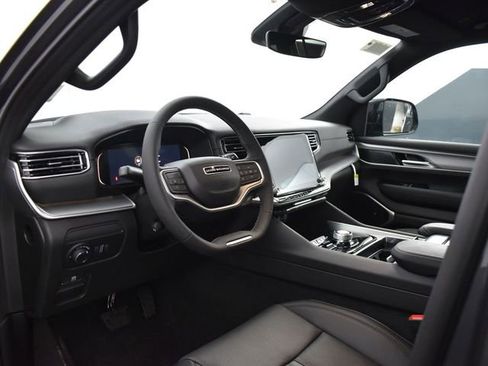 New 2026 Jeep Grand Wagoneer Limited image 11