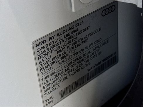 Used 2025 Audi SQ7 Prestige image 34