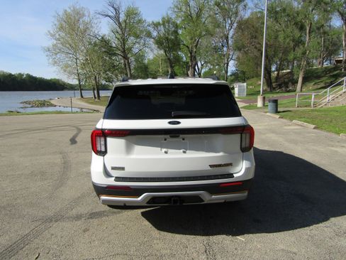 New 2026 Ford Explorer Tremor AWD/4WD image 3
