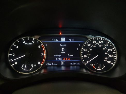 Used 2024 Nissan Altima 2.0 SR FWD image 23