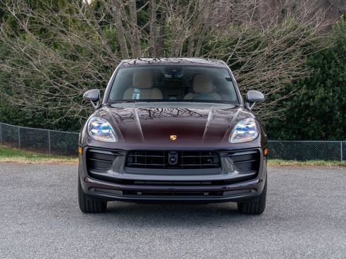 New 2026 Porsche Macan Turbo image 10