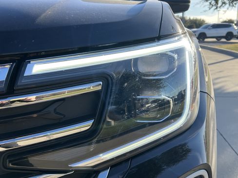 Certified 2025 Volkswagen Atlas SE w/ Panoramic Sunroof Package image 6