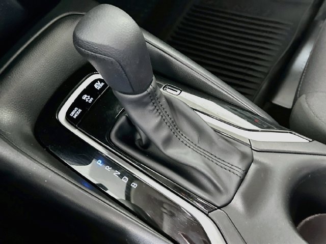 Used 2024 Toyota Corolla LE FWD image 19