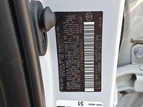 Certified 2022 Toyota Camry LE FWD image 28