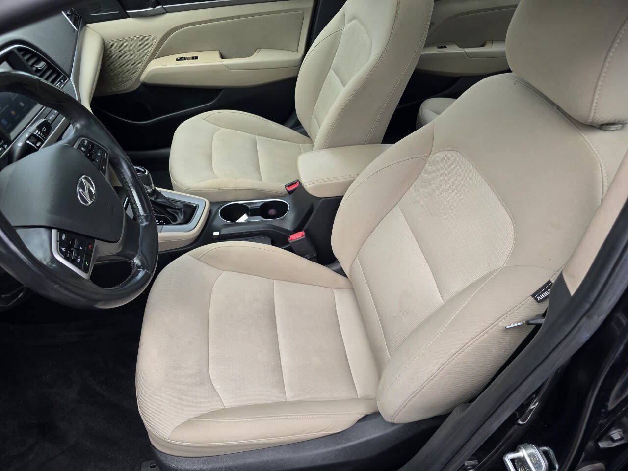 Used 2017 Hyundai Elantra Value Edition w/ Cargo Package FWD image 11