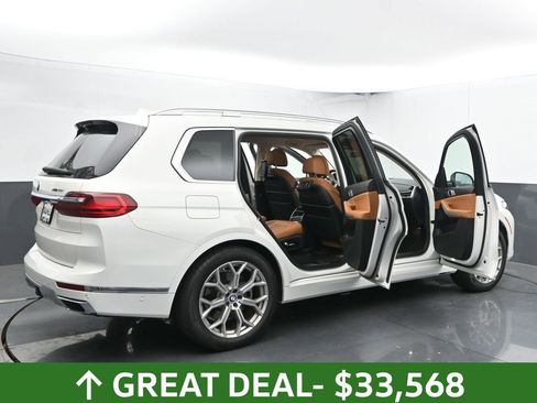 Used 2022 BMW X7 xDrive40i w/ Executive Package image 59