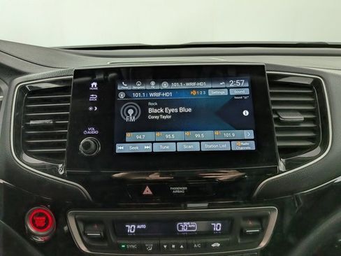 Used 2021 Honda Pilot Touring image 20