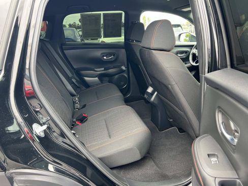 Certified 2025 Honda HR-V Sport image 29