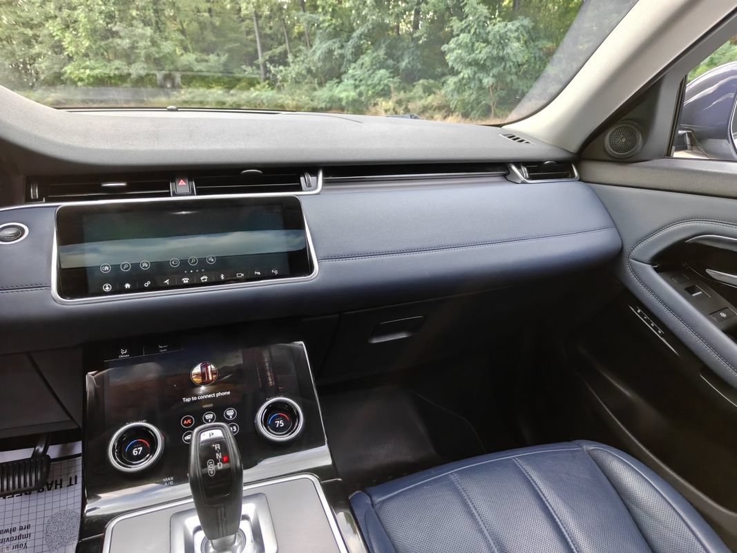 Used 2020 Land Rover Range Rover Evoque SE AWD/4WD image 27