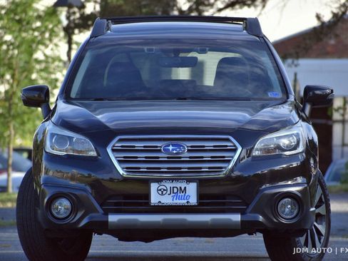 Used 2017 Subaru Outback 3.6R Limited AWD/4WD image 3