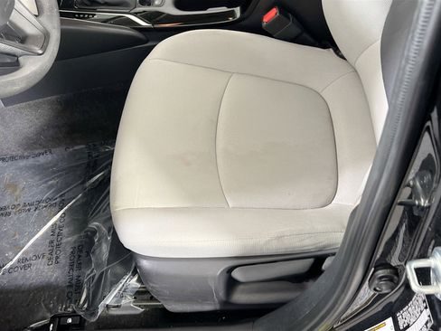 Used 2020 Toyota Corolla LE image 18