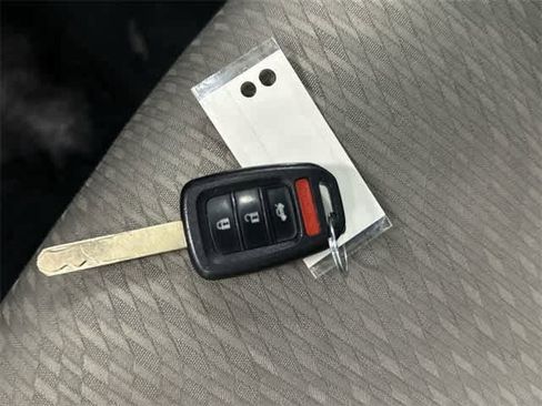 Used 2015 Honda Civic SE image 32