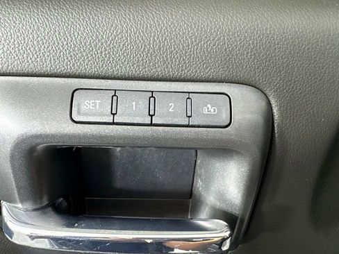 Used 2018 GMC Sierra 1500 SLT AWD/4WD image 18