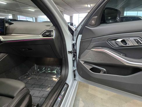 Used 2023 BMW M340i xDrive image 31