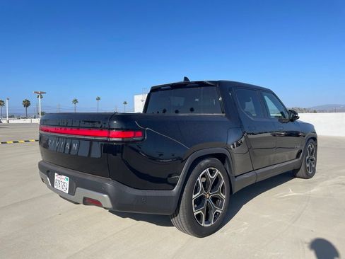 Used 2025 Rivian R1T Adventure Dual AWD/4WD image 2