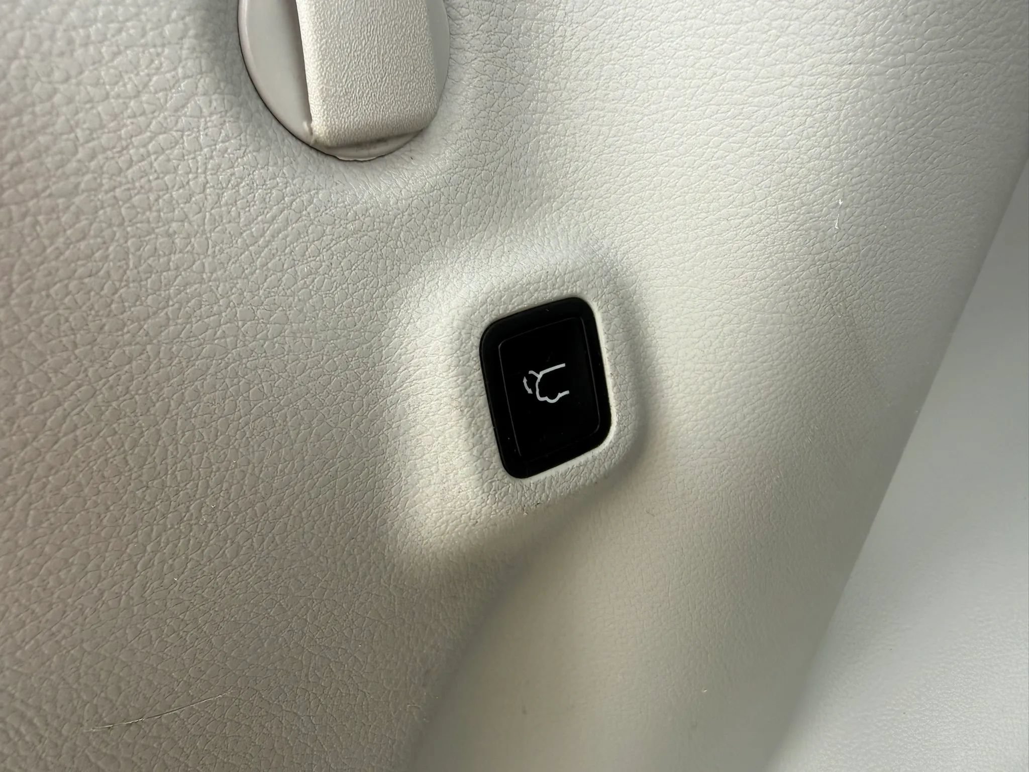 Used 2017 Jeep Compass Limited AWD/4WD image 31
