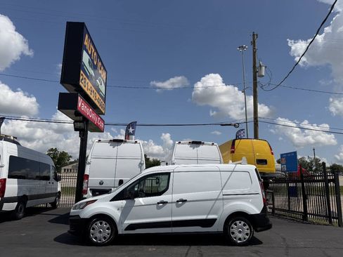 Used 2023 Ford Transit Connect XL FWD image 27