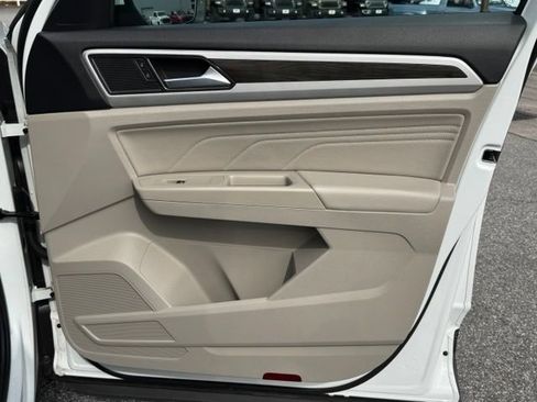 Certified 2023 Volkswagen Atlas SE AWD/4WD image 30