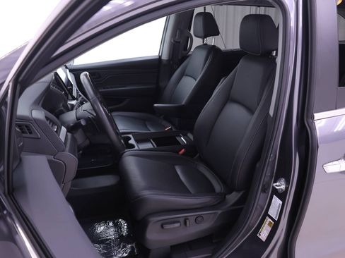 Certified 2024 Honda Odyssey EX-L image 4
